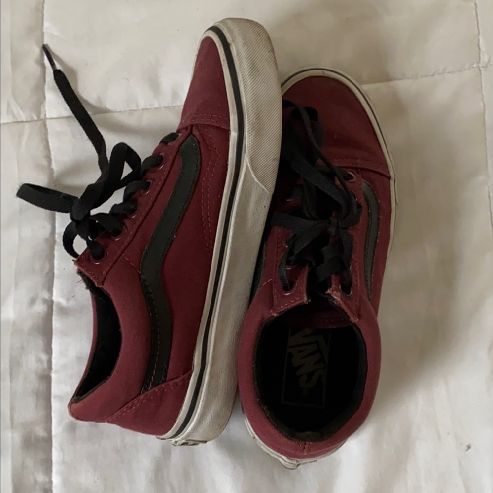 Vans Classic Maroon and Black Size 5